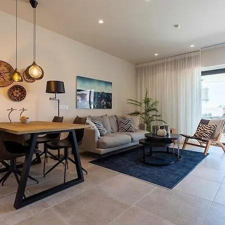 Apartment Luxury With Sea Views And Heated Pool *
